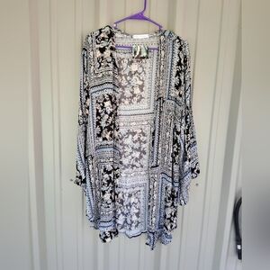 Brand New Women's Dixie Kimono Size Medium Floral Bohemian Boho Flowers